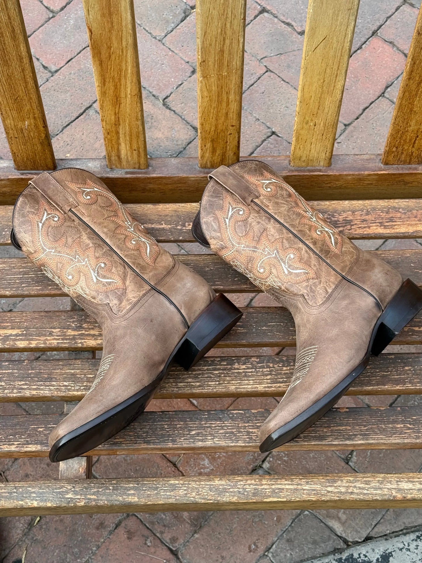 Desert Dust Tan Cowboy Boots Last Rodeo Western Wear & Hat Bar