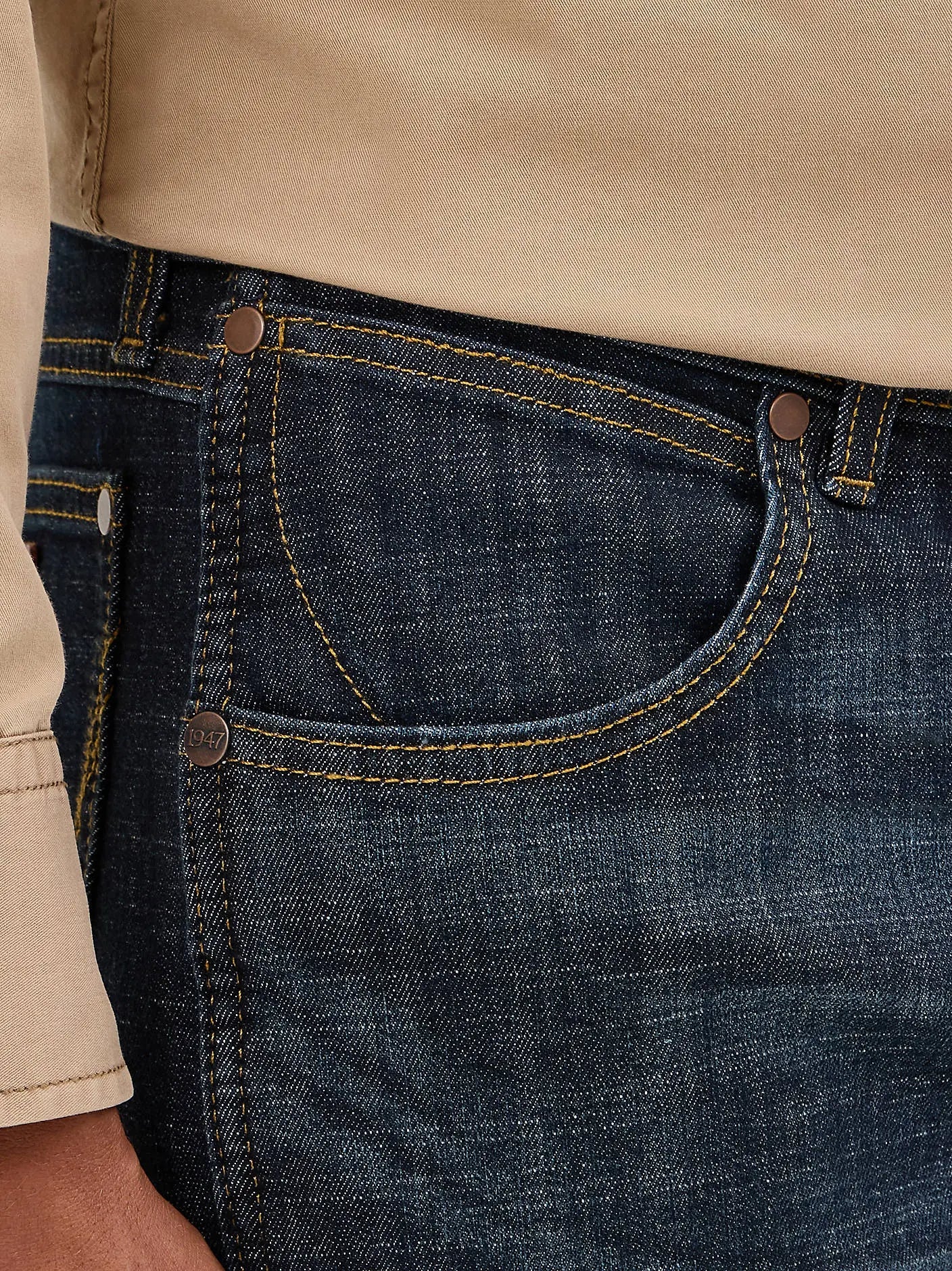 Wrangler Men’s Retro Slim Fit Bootcut Jeans Dark Wash Western Denim Last Rodeo Western Wear & Hat Bar