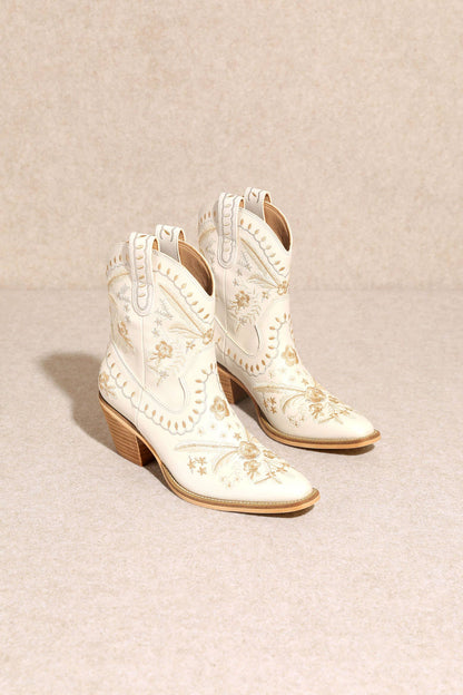 Wildflower Ivory Cowgirl Boots