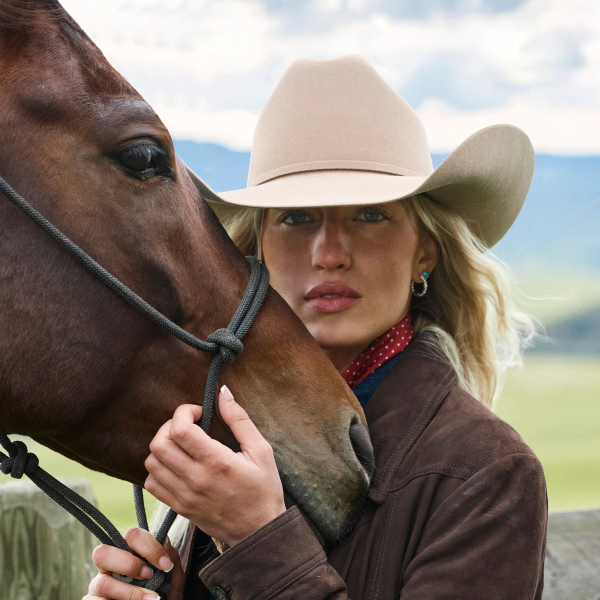 Stetson Skyline Silverbelly cowboy hat lifestyle photo