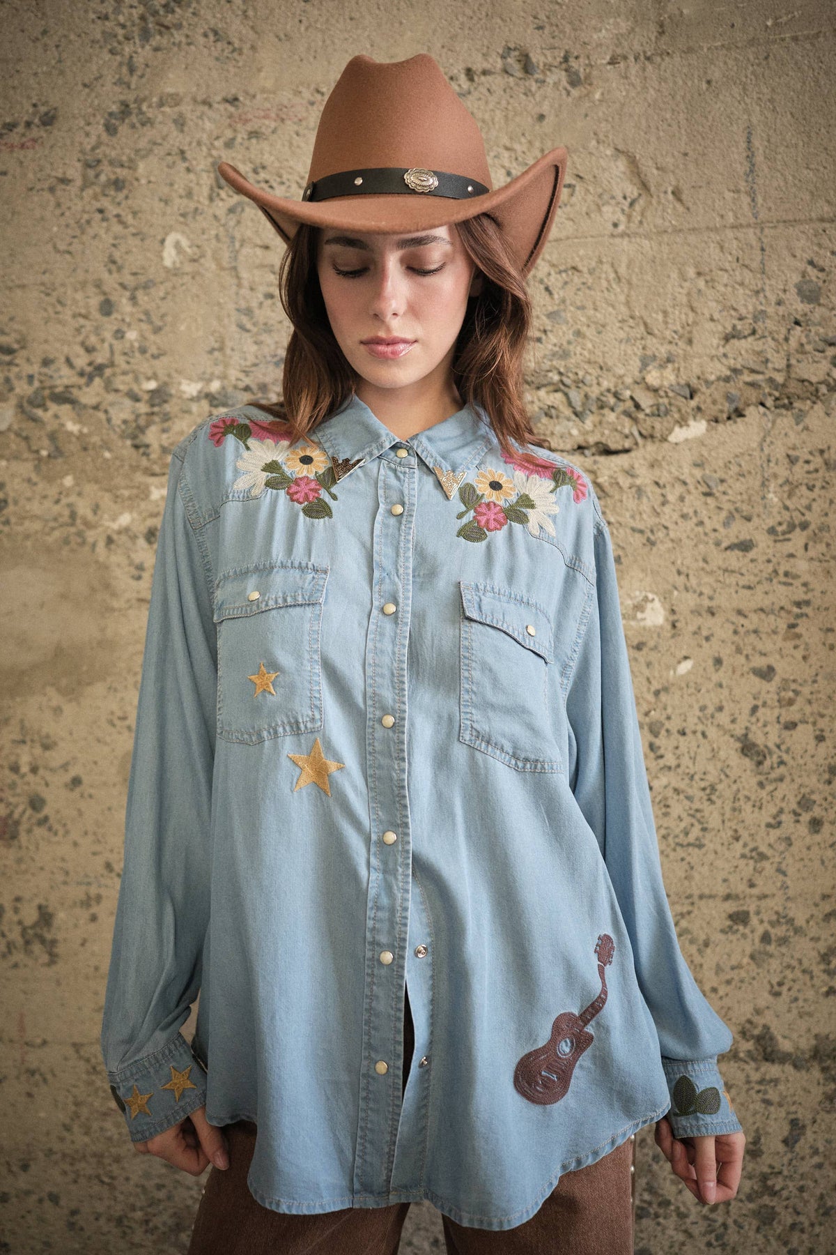 Oversized embroidered western shirt with flap chest pockets and snap buttons
