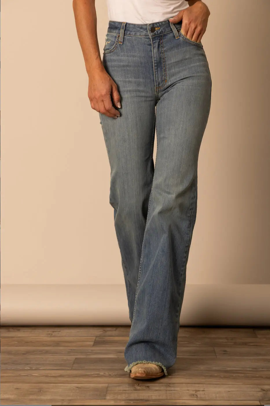 Women’s High Rise Wide Leg Western Jeans – Light Wash Stretch Denim | Raw Hem Cowgirl Fit Last Rodeo Western Wear & Hat Bar