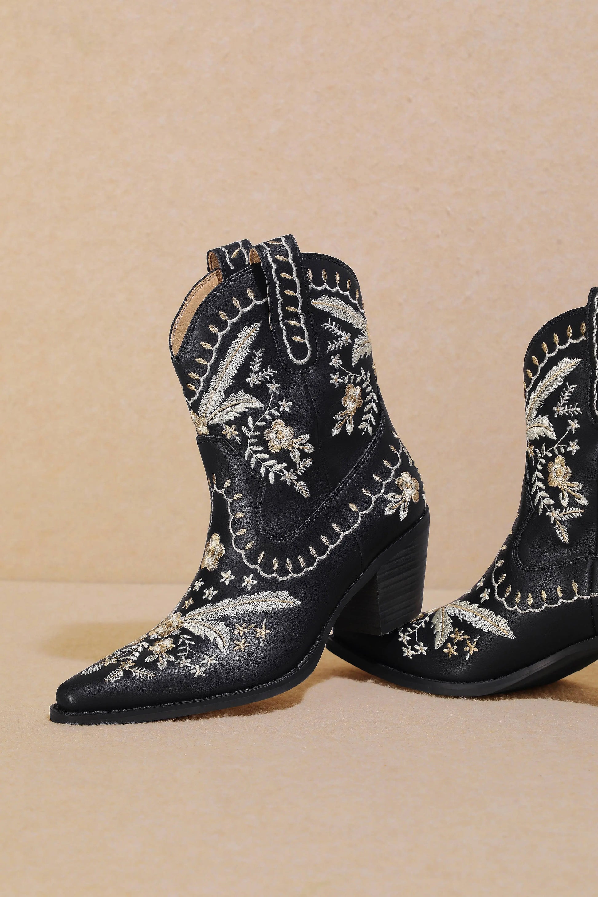 Wildflower Ivory Cowgirl Boots - Last Rodeo Western Wear & Hat Bar