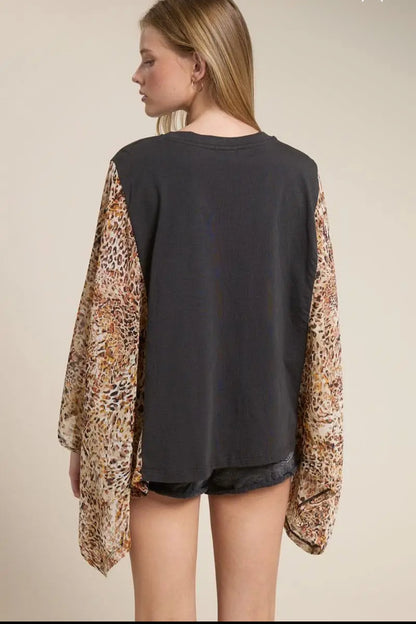 Women’s Western Graphic Tee with Leopard Kimono Sleeves Last Rodeo Western Wear & Hat Bar