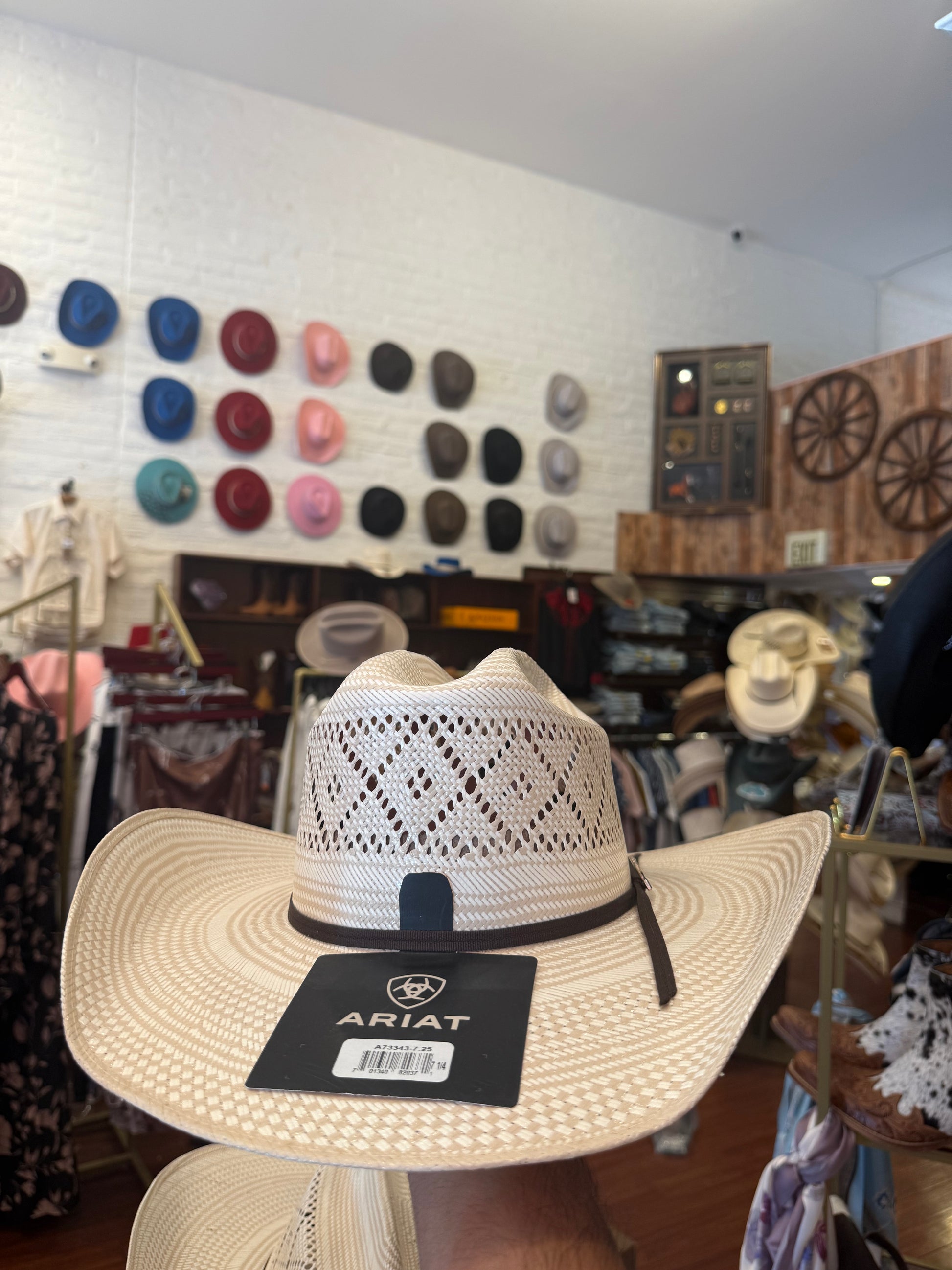 Ariat Straw Cowboy Hat — Vented Diamond Weave Ariat