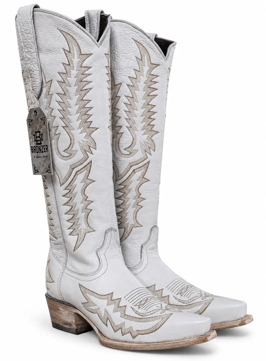 Women’s Distressed Brown Western Snip Toe Cowboy Boots – Embroidered Leather Last Rodeo Western Wear & Hat Bar