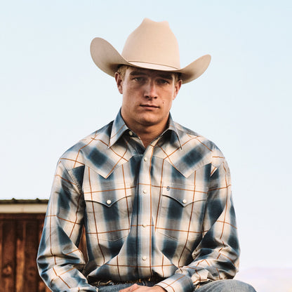 Stetson Skyline Silverbelly side profile with cattleman crease